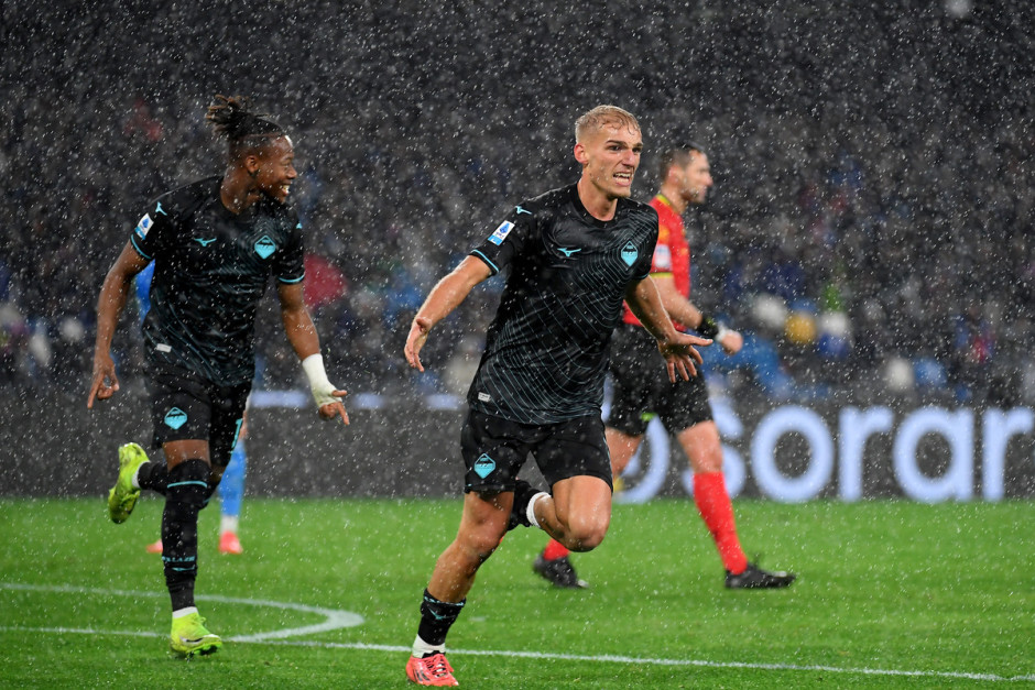 问鼎娱乐-荷甲转会期再迎强敌，拉齐奥战术微调，主帅态度：球迷炸锅，更衣室氛围转暖的简单介绍