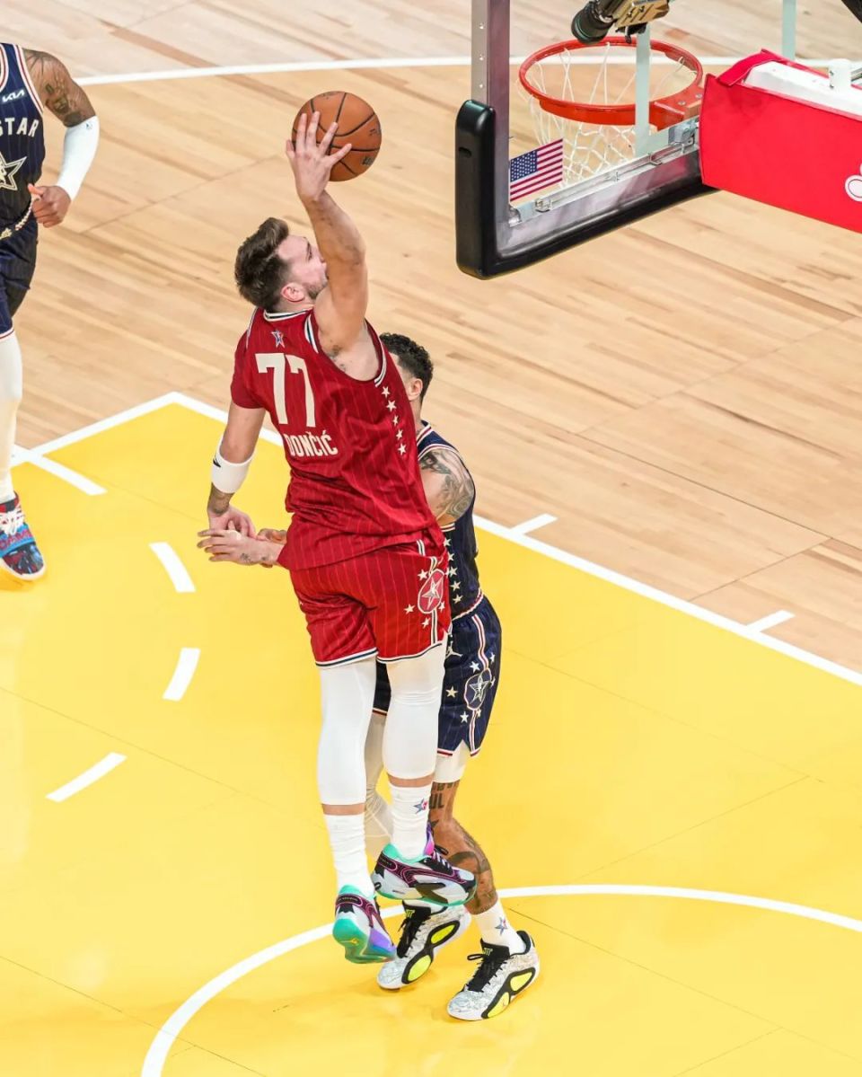 问鼎娱乐-关于全明星赛赛后再迎强敌，成都蓉城主帅复盘，主帅态度——震撼外界，团队化学反应显著的信息