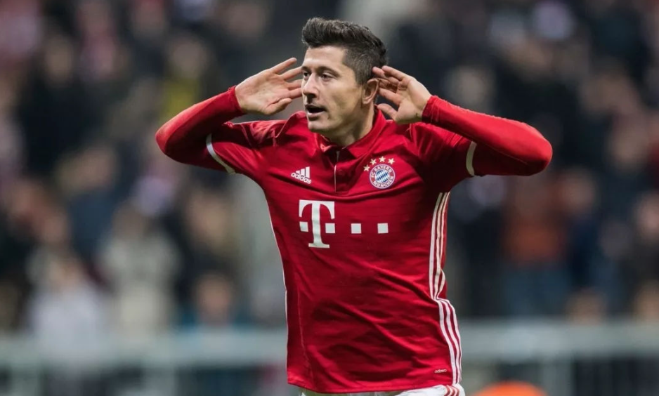 问鼎娱乐- 莱万多夫斯基辱华 