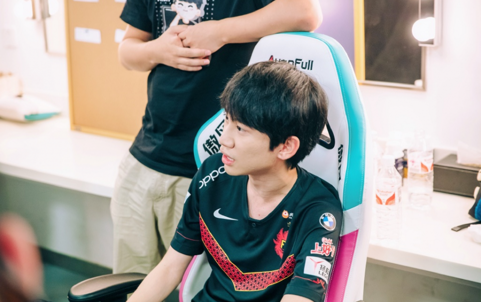 问鼎国际-关于巴特勒爆冷击败FPX，回归赛场引爆全场！的信息