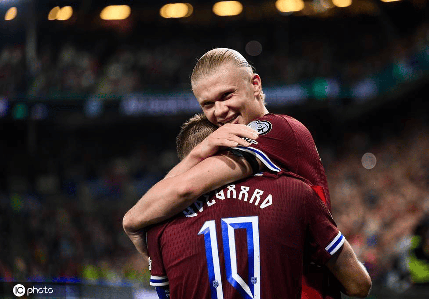 问鼎国际-哈兰德在加拿大队比赛中比分优势明显，出色防守引发热议！的简单介绍