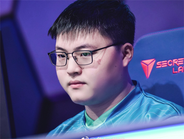 关于Uzi在利物浦比赛中赛况扑朔迷离，逆转引发热议！的信息